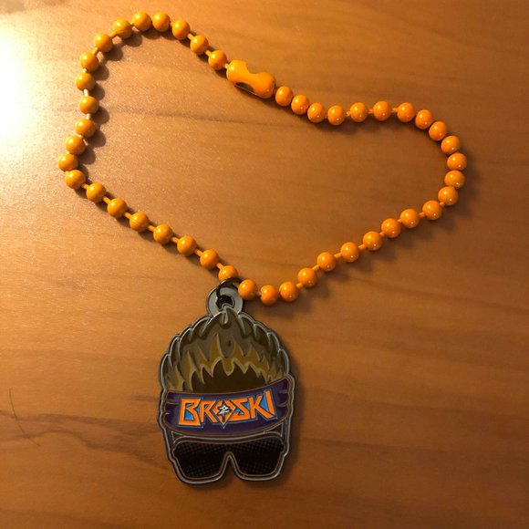 WWE Authentic Zack Ryder aka Matt Cardon Metal Necklace 2011 - Picture 1 of 3